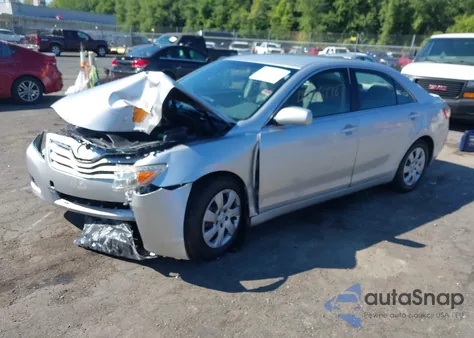 2010 Toyota Camry Le V6 z USA, uszkodzony, nr VIN JTNBK3EK5A3046482